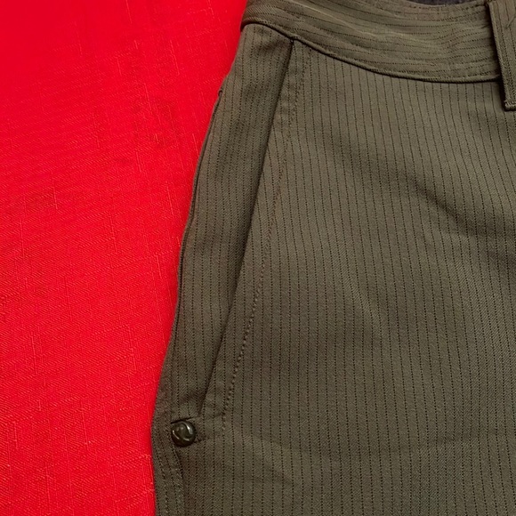 Mens Pants. Lululemon. Mint Condition - Picture 5 of 10